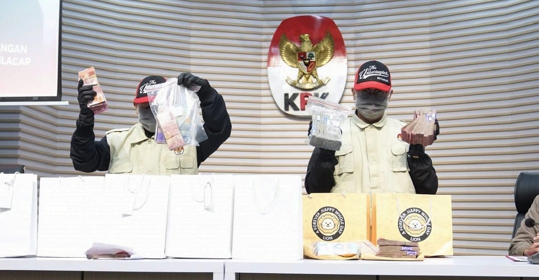KPK Soroti Dugaan Pemerasan Bupati Cilacap Untuk THR Forkopimda