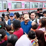 Presiden Prabowo Sambangi Permukiman Padat di Kramat, Warga Sampaikan Harapan