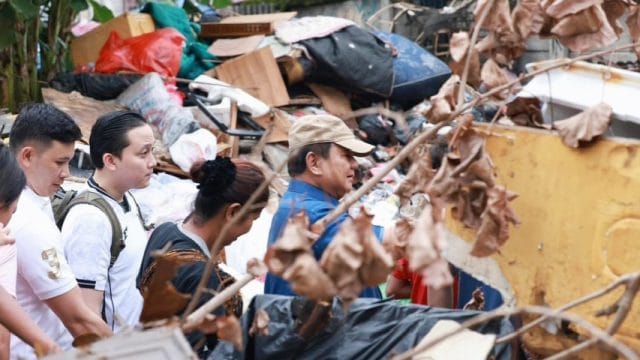 Presiden Prabowo Instruksikan Hunian Layak bagi Warga Pinggir Rel di Senen
