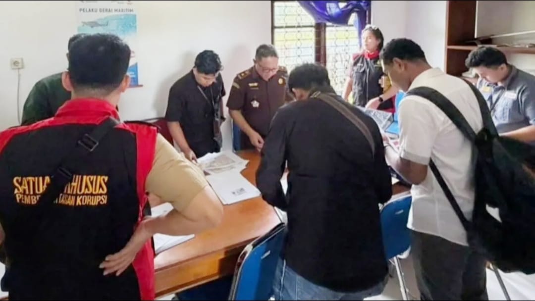 Usut Dugaan Korupsi BUMD BvD Sejahtera, Penyidik Kejari Merauke Geledah Dua Lokasi