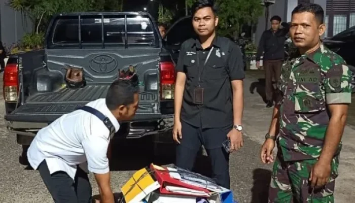 Kejari Kendari Sita Tiga Box Dokumen dalam Penggeledahan Kasus Dugaan Korupsi PPG UHO