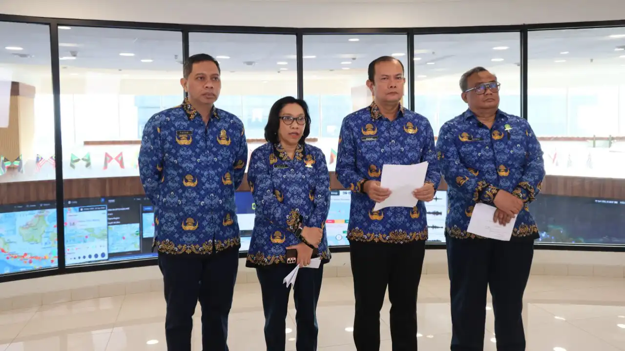 Gempa M7,6 Guncang Maluku Utara, BMKG: Berpotensi Tsunami, Warga Diminta Waspada