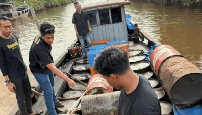 Polda Riau Sita 10 Ribu Liter BBM Ilegal, Empat Pelaku Ditangkap