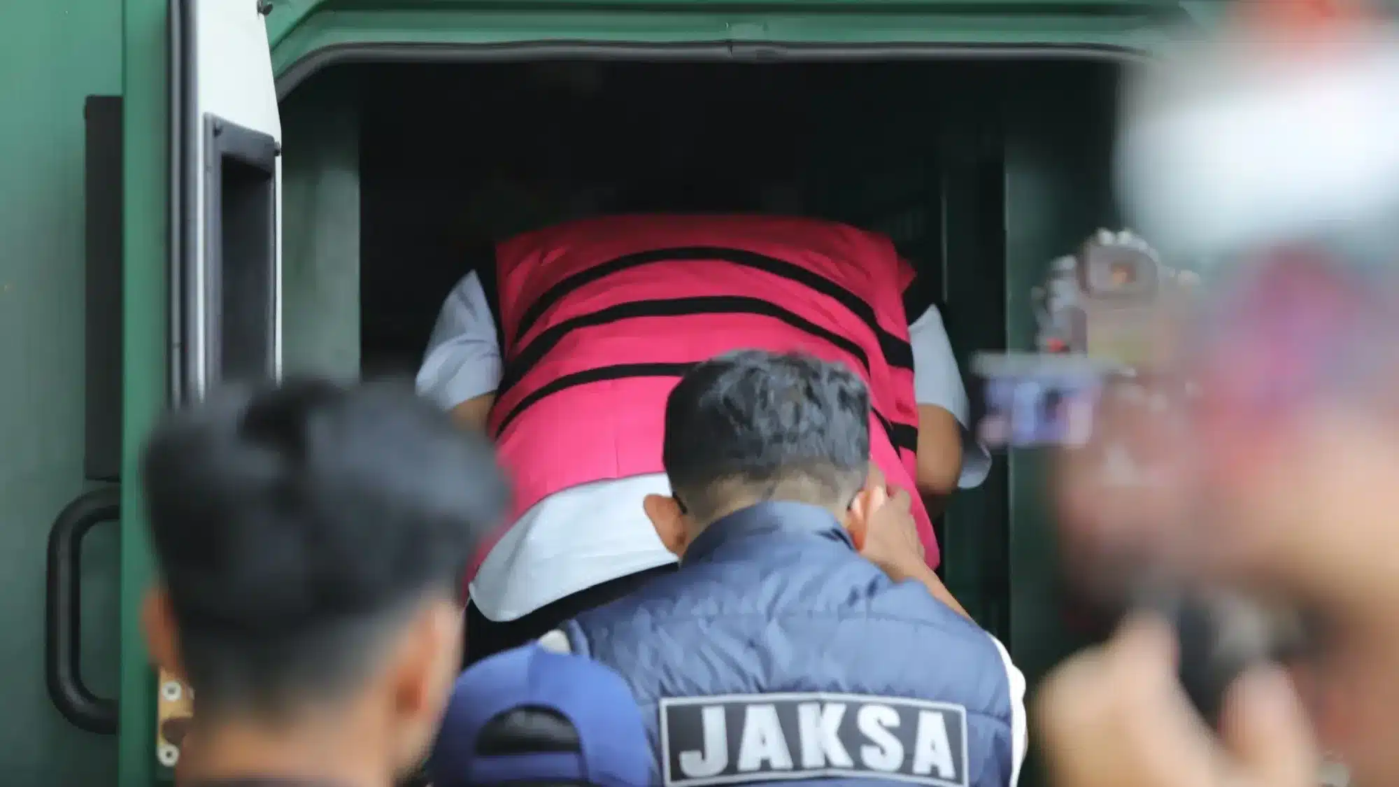Kejagung Tetapkan AW sebagai Tersangka TPPU Zarof Ricar
