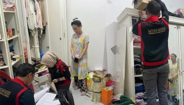 Kejari Binjai Geledah Dua Rumah Tersangka Korupsi Dinas Ketahanan Pangan, Sita 13 Dokumen