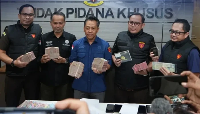 Kejati Jatim Dalami Dugaan Pungli Perizinan Tambang, Sita Uang Ratusan Juta dan Fortuner