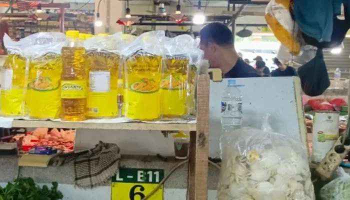 Mentan Amran Ancam Cabut Izin Produsen Jika Harga Minyakita Melebihi HET