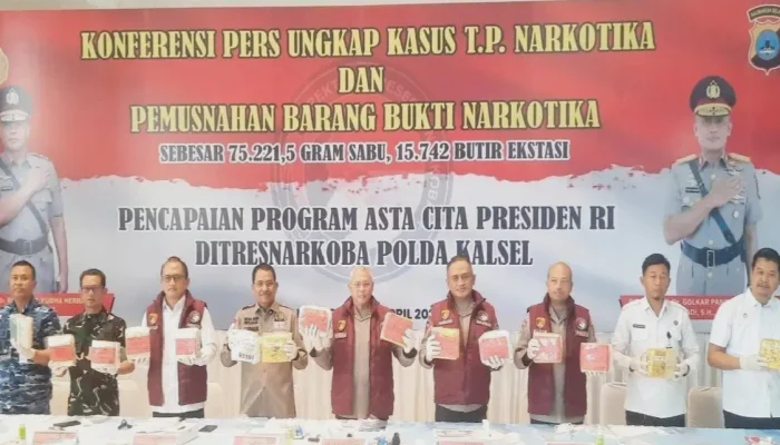 Polda Kalsel Gagalkan Penyelundupan 43,8 Kg Sabu Jaringan Fredy Pratama di Banjarmasin