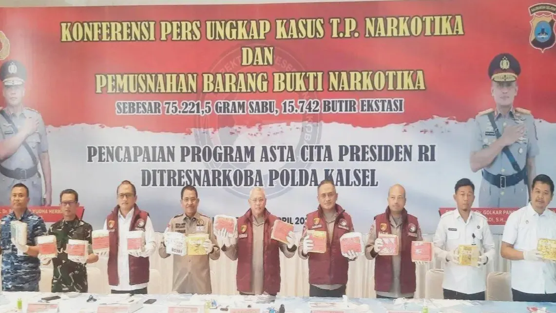 Polda Kalsel Gagalkan Penyelundupan 43,8 Kg Sabu Jaringan Fredy Pratama di Banjarmasin