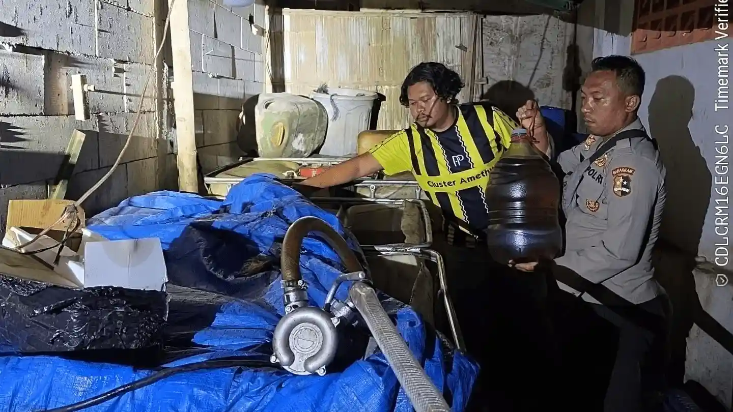 Polisi Bongkar Penimbunan Bio Solar 2.300 Liter di Kendal, Satu Tersangka Ditangkap