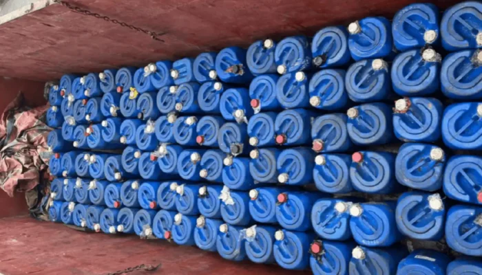 Polresta Jambi Ungkap Penimbunan 4.000 Liter Solar Subsidi, Dua Tersangka Diamankan