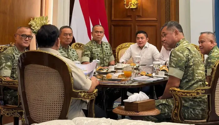 Presiden Prabowo Terima KSAD, TNI AD Laporkan Pembangunan 300 Jembatan