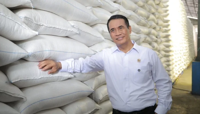 Stok Beras 5 Juta Ton, Mentan Amran Persilakan Cek Gudang-Gudang di Seluruh Indonesia