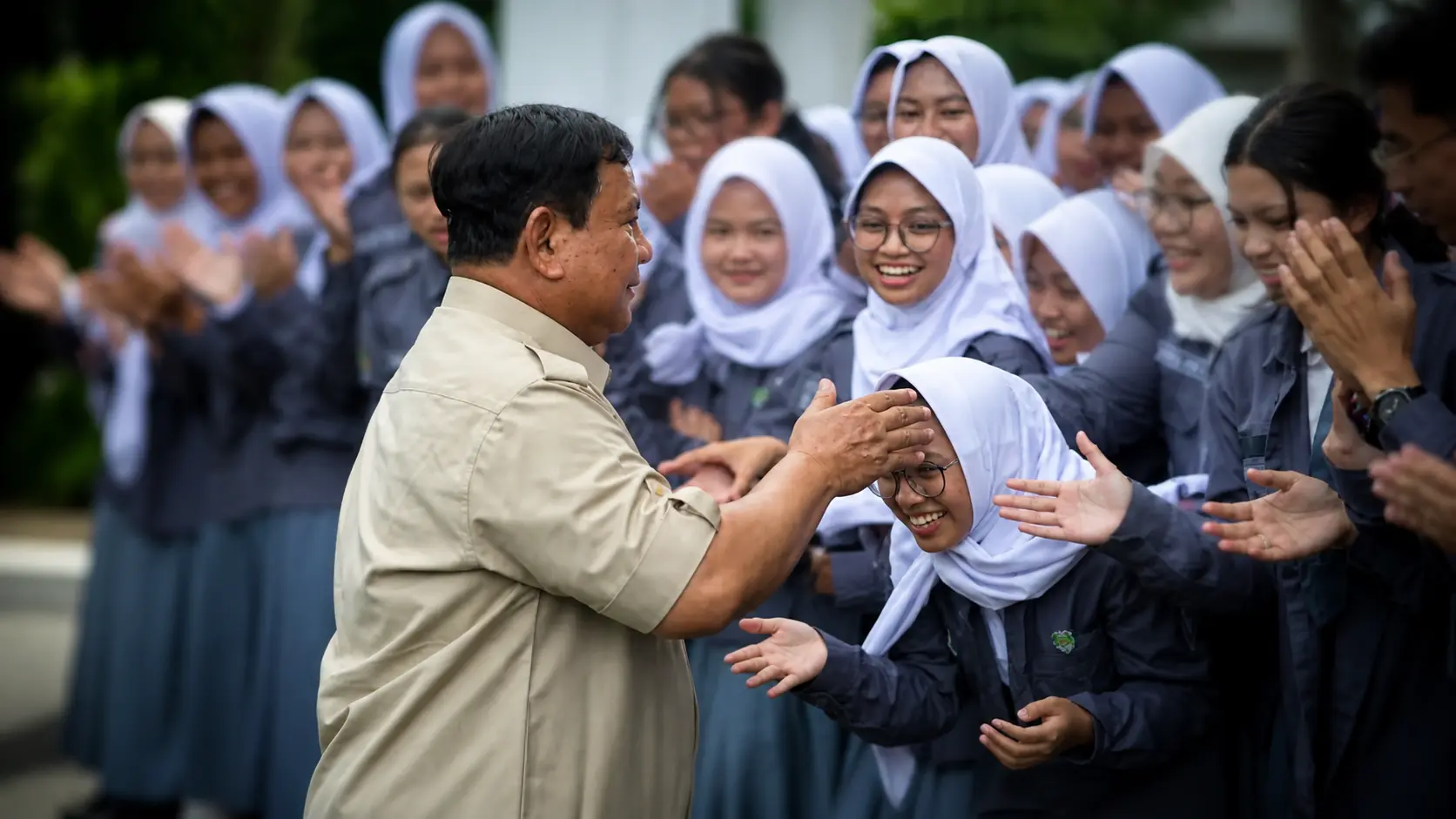 Antusias Pelajar FOJB Kunjungi Istana, Dari Pembekalan hingga Bertemu Presiden