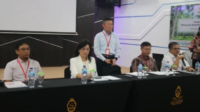 Dukung Industri Energi Terbaruka, IJBNet Gelar Pelatihan Penyortiran Kelapa untuk SAF