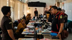 Kejari Bondowoso Geledah Kantor Pemkab dan Yayasan Terkait Dugaan Korupsi Dana Hibah