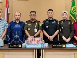 Kejari Bulukumba Terima Pengembalian Kerugian Negara Rp1,4 Miliar Kasus Korupsi Beras SPHP