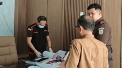 Kejari HST Geledah Empat Lokasi Terkait Dugaan Korupsi Pengadaan Alkes di Dinkes