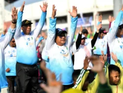 Mendikdasmen Abdul Mu’ti dan 24 Ribu Murid Pecahkan Rekor MURI di Puncak Hardiknas 2026 Pamekasan