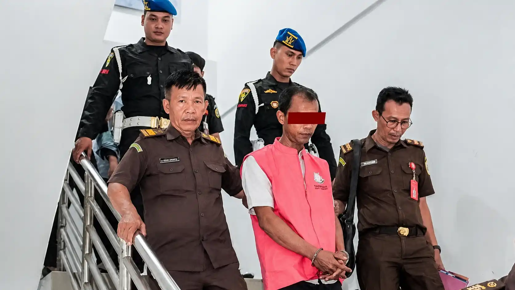 Diduga Terima 93.200 SGD, Kejati Sumbar Tahan Bendahara UIN Imam Bonjol