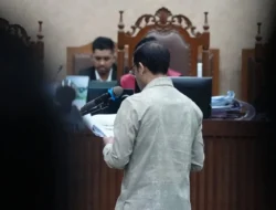 Hakim Tipikor Tolak Uang Pengganti Rp4,8 Triliun, Kasus Chromebook Nadiem Disarankan Masuk TPPU