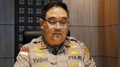 Polres Ende Jemput Paksa Mantan Pejabat Kemensos di Bandung Terkait Korupsi Kapal Nelayan