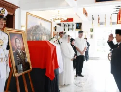 Presiden Prabowo Hadiri Persemayaman Jenderal TNI (Purn) Ryamizard Ryacudu