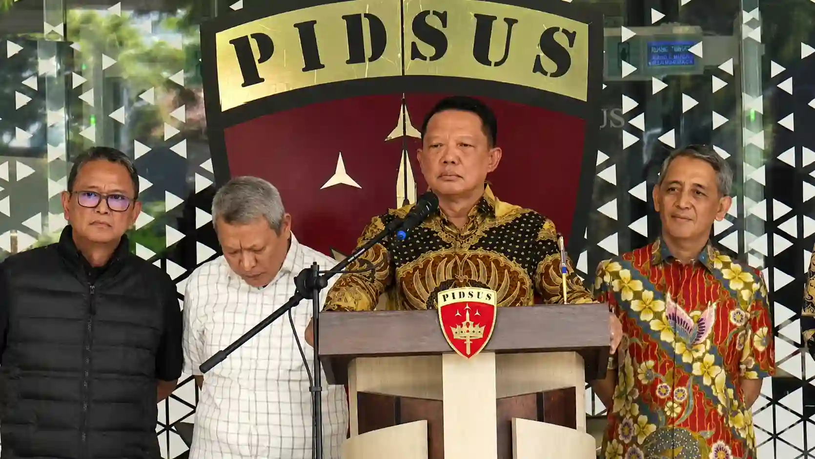 Dikaitkan dengan Kasus Blackout, Jampidsus Febrie: "Saya Juga Tidak Paham"