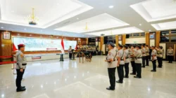 Kapolri Pimpin Sertijab Enam Kapolda di Mabes Polri