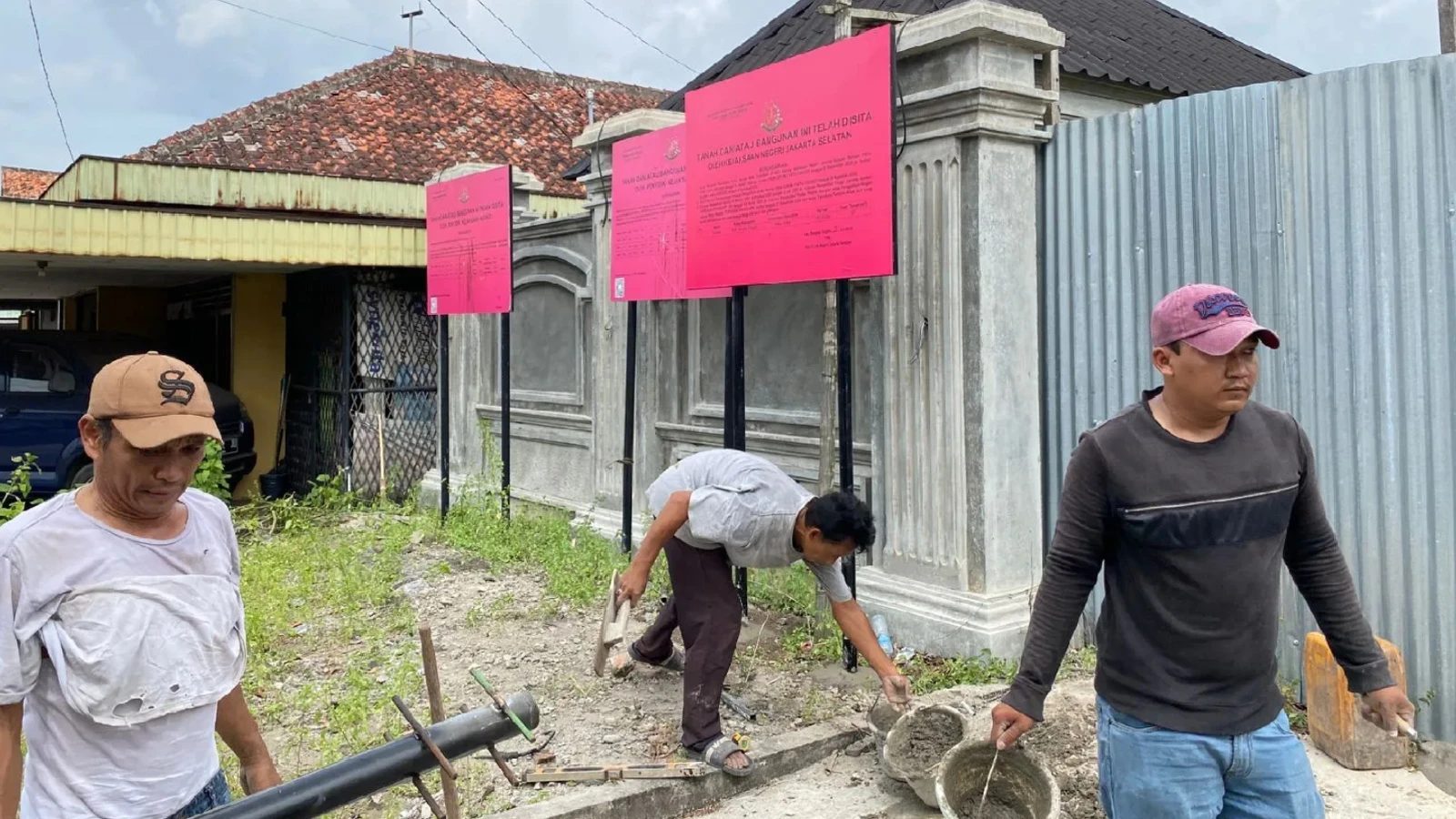 Kejagung Sita 17 Bidang Tanah dan 3 Ekskavator Milik Terpidana Korupsi Timah Babel