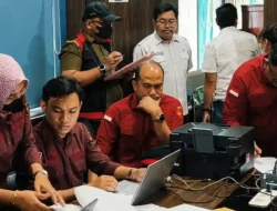 Kejari Malang Geledah Dinas Kesehatan, Sita Dua Koper Dokumen Terkait Dugaan Korupsi Pengadaan Ambulans