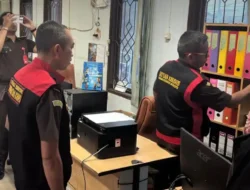 Kejati Kaltim Geledah Disdikbud Kutai Kartanegara, Usut Dugaan Korupsi TPP Guru