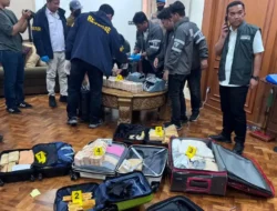 Kortastipidkor Polri Geledah Rumah Mewah di Sentul City, Sita Emas Batangan dan Valas