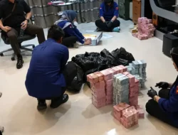 Penggeledahan Kasus Tambang Emas PT HWR, Kejati Sulut Sita Uang Tunai Rp18,86 Miliar
