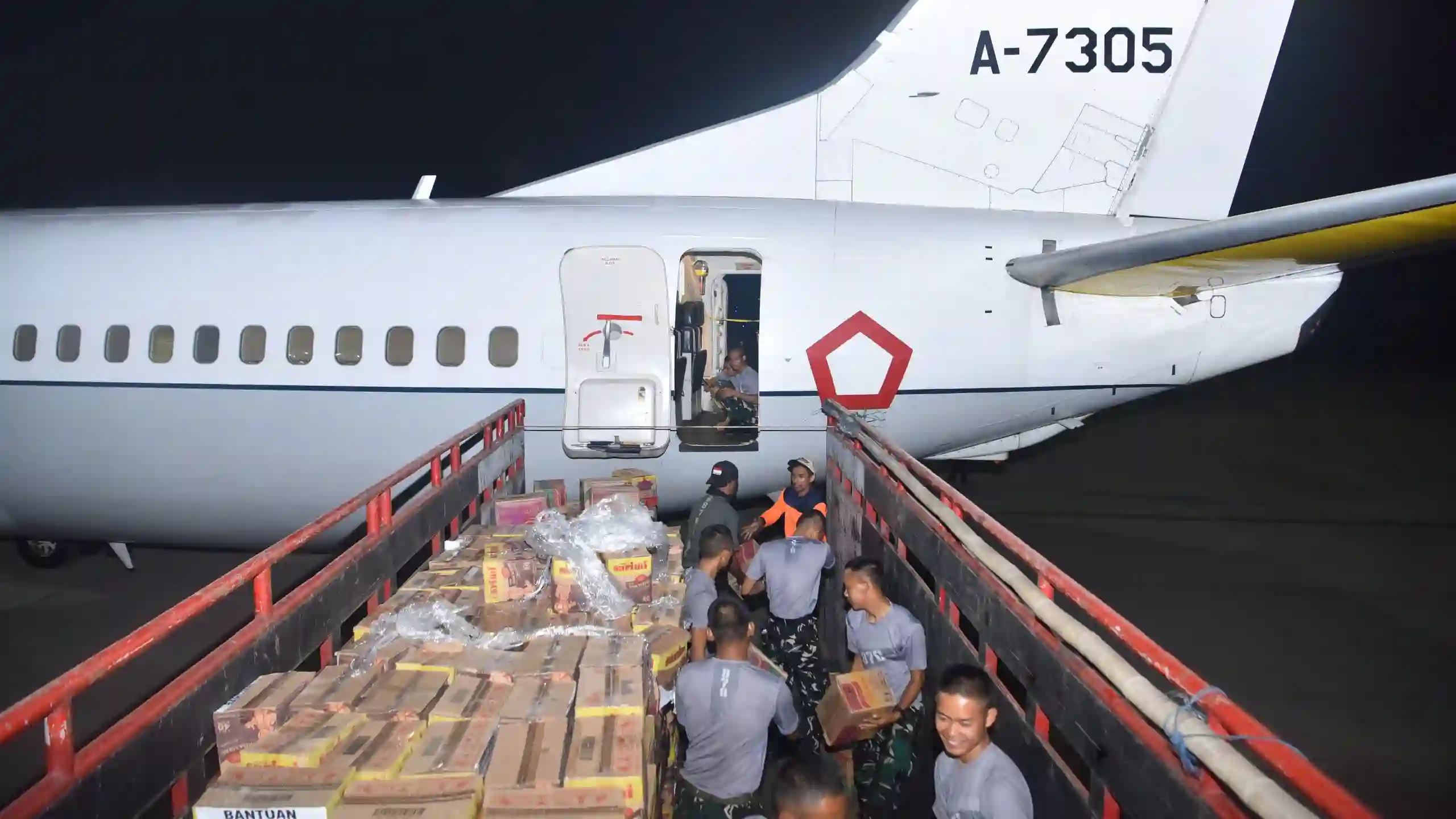 5.832 Personel TNI Dikerahkan, Bantuan Gempa NTT Capai 638,471 Ton