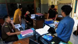 Kejari Pamekasan Geledah Kantor PUPR, Sita PC dan Dokumen Terkait Dugaan Korupsi Proyek Jalan