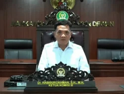 Ketua Komisi III DPR Pastikan Tak Ada Surpres Pergantian Kapolri