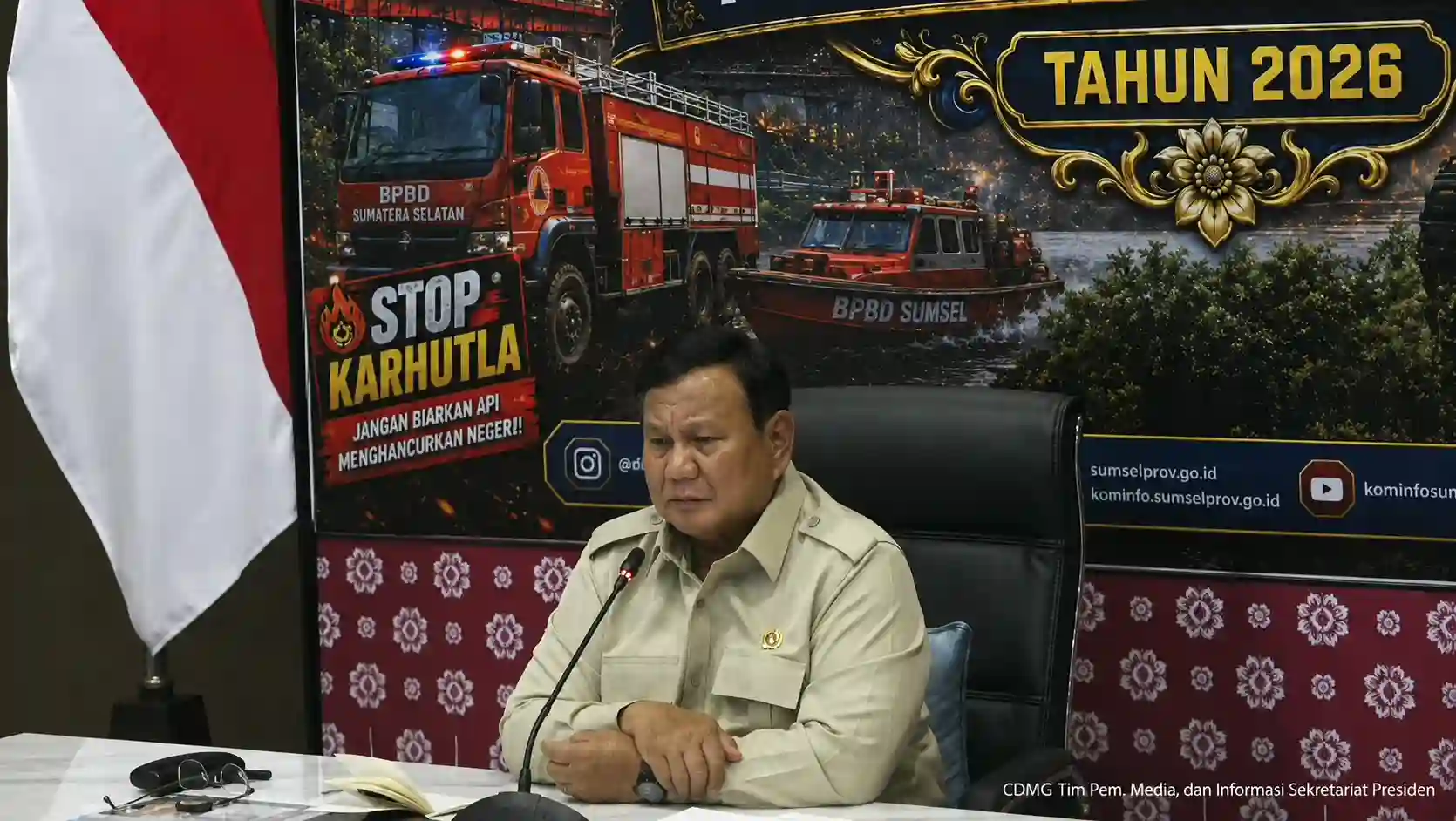Presiden Prabowo Pimpin Rapat Penanganan Karhutla Sumatera, Siapkan 1.000 Perwira TNI-Polri