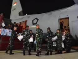 TNI Kerahkan Dua Pesawat Hercules Kirim 27,09 Ton Bantuan Gempa ke NTT