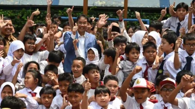 Tinjau IFP di Sekolah, Menkeu Purbaya Dorong Program Diperluas