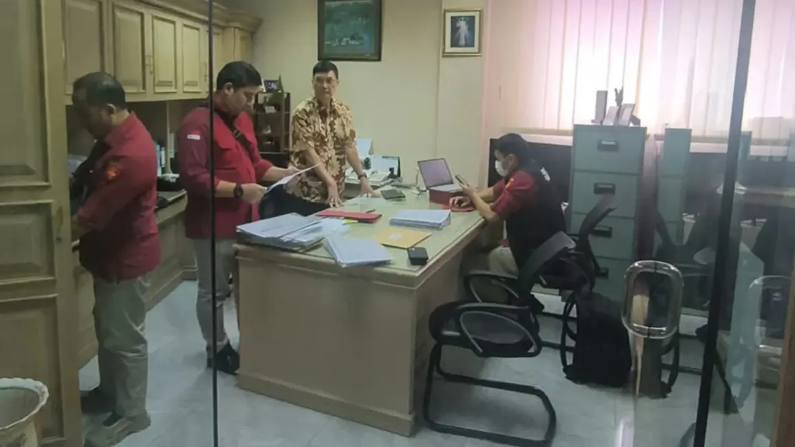 Kejagung Geledah Kantor PT CCM dan Dua Rumah Mantan Pejabat Terkait Dugaan Korupsi Tambang
