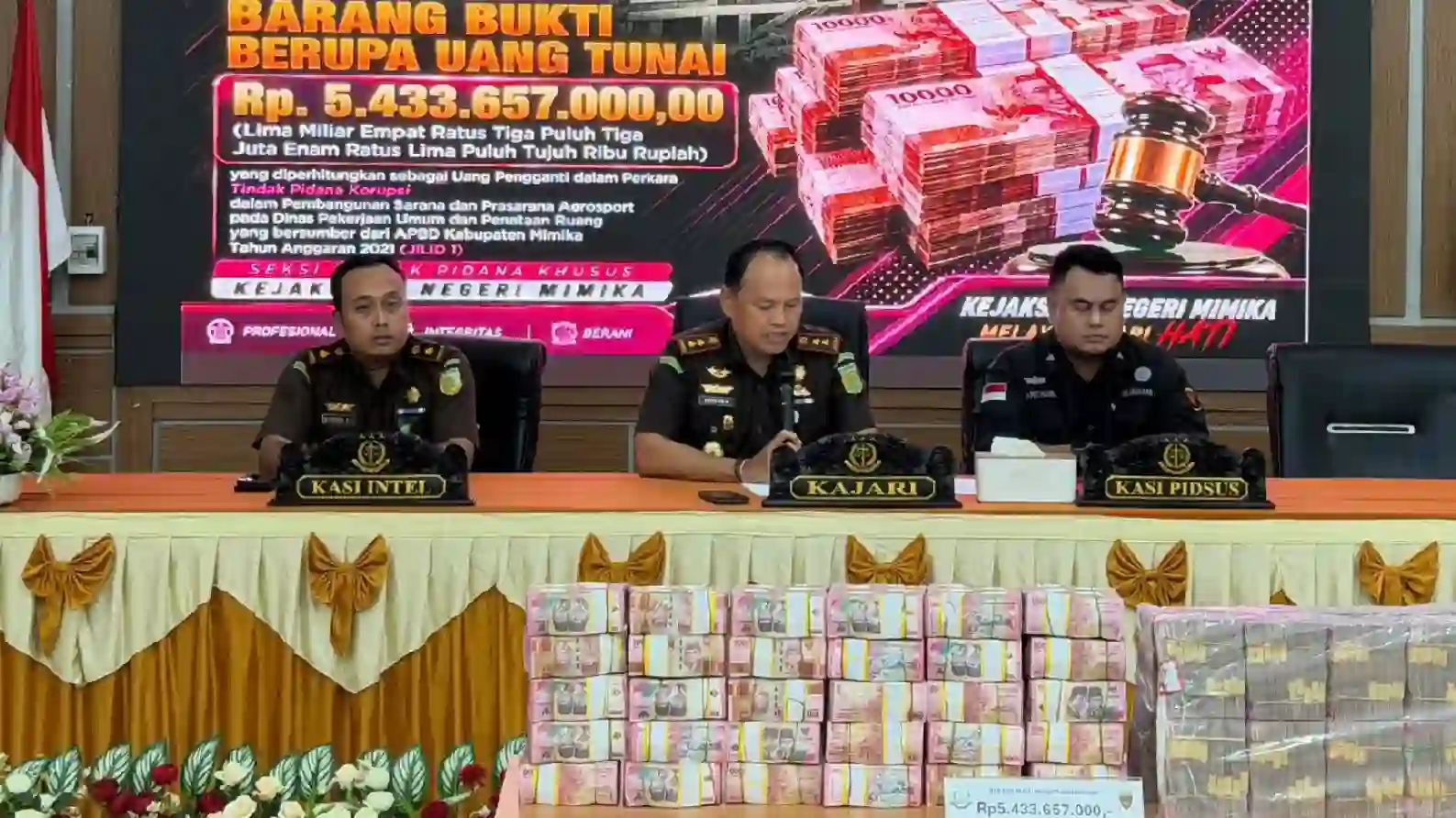 Kejari Mimika Eksekusi Uang Pengganti Rp5,43 Miliar Kasus Korupsi Aerosport