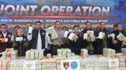 Kapal Tanker MT Global 168 Bawa 1,16 Ton Ketamin, Delapan Kru Diamankan