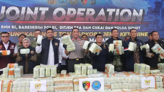Kapal Tanker MT Global 168 Bawa 1,16 Ton Ketamin, Delapan Kru Diamankan