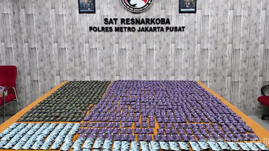 Polisi Ungkap Peredaran 858 Kartrid Vape Diduga Mengandung Etomidate di Jakarta Barat